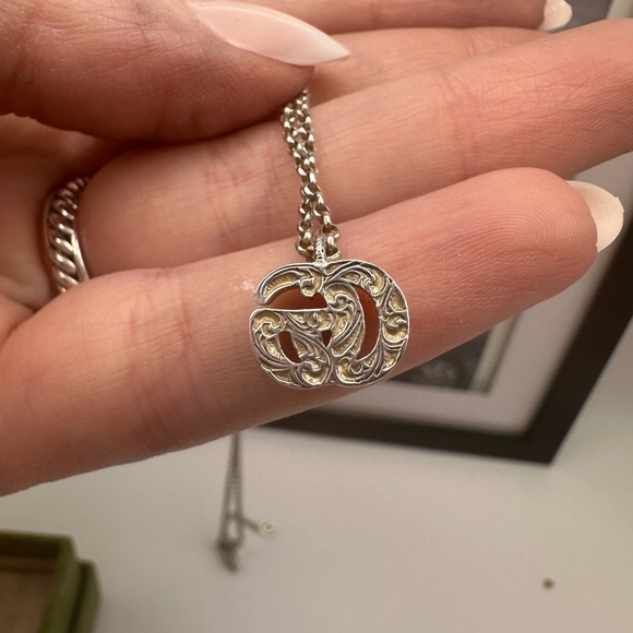 Gucci Marmont GG Silver Necklace - Picture 6 of 8